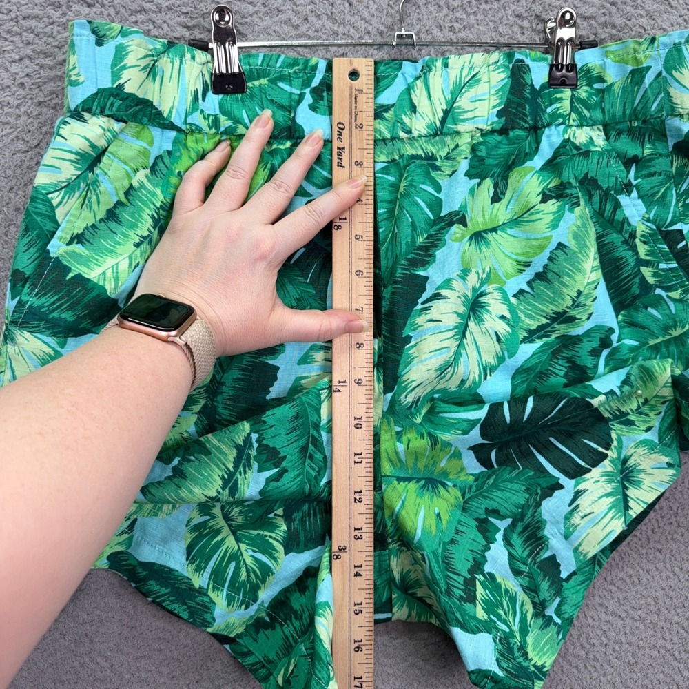 Talbots Shorts Womens L Green Tropical Leaf Nantucket Pull-On Paperbag Beach - Picture 6 of 9